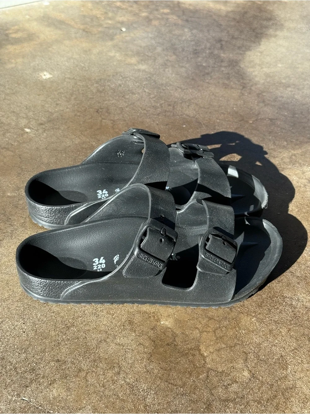 Birkenstock Arizona Essentials EVA sandal- Black - NEVER WORN